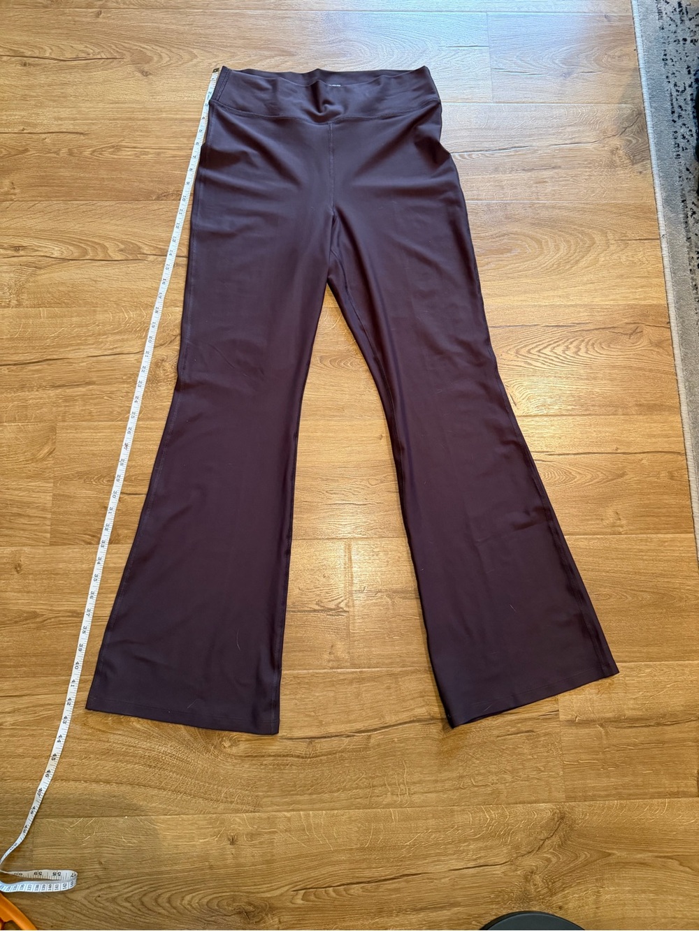 Old Navy Flare Yoga Pants in Burgundy Plum